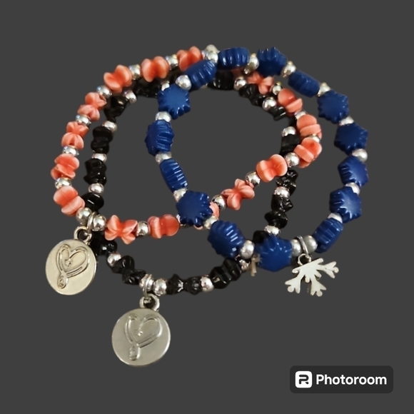 3/$30 Girl's Acrylic Stretch Bracelets - Picture 1 of 6